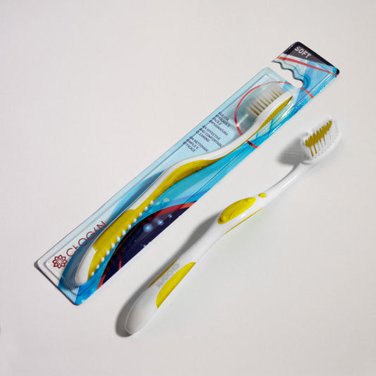 BROSSE À DENTS -SOIES SOUPLES (BLANC-JAUNE)